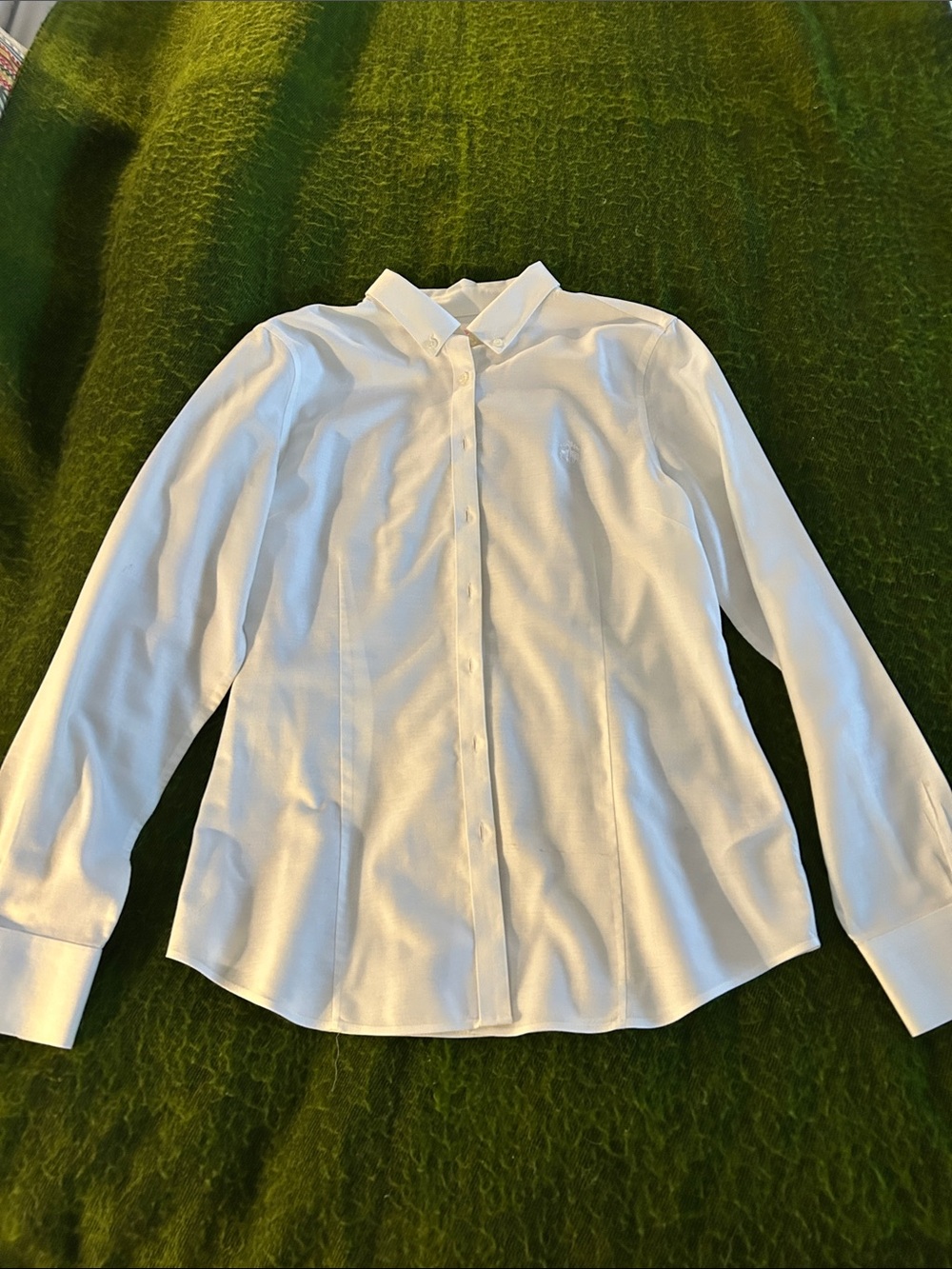 Brooks Brothers White Long-Sleeve Button-Up Shirt for women -  never worn